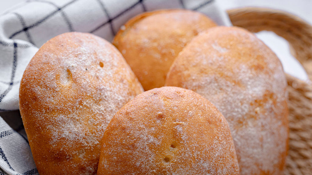 Pan de chapata de NaturCeliac, perfecto para incluirlo en una dieta libre de gluten, ya sea como protagonista de la comida o de complemento de la misma.