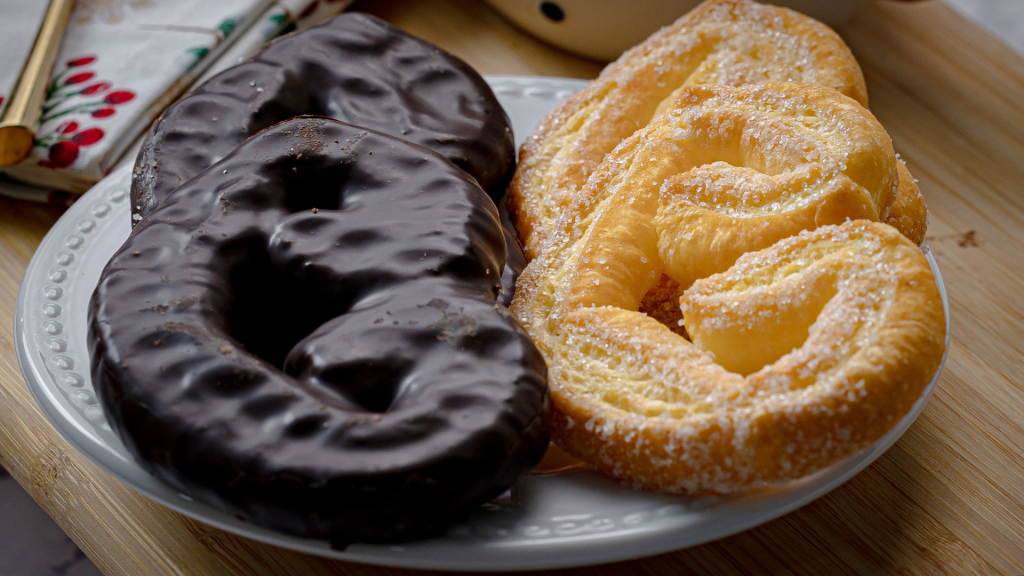 Palmeritas de hojaldre y cubiertas de chocolate belga, el delicioso snack de NaturCeliac para antojos que encontrarás en Carrefour y El Corte Inglés