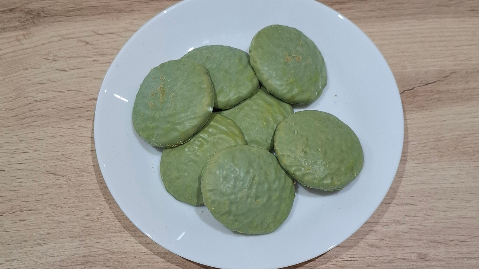 Mantener hábitos saludables no tiene por qué estar reñido con darse pequeños caprichos ya que lo ideal es poder incluir todo tipo de productos en tu alimentación.